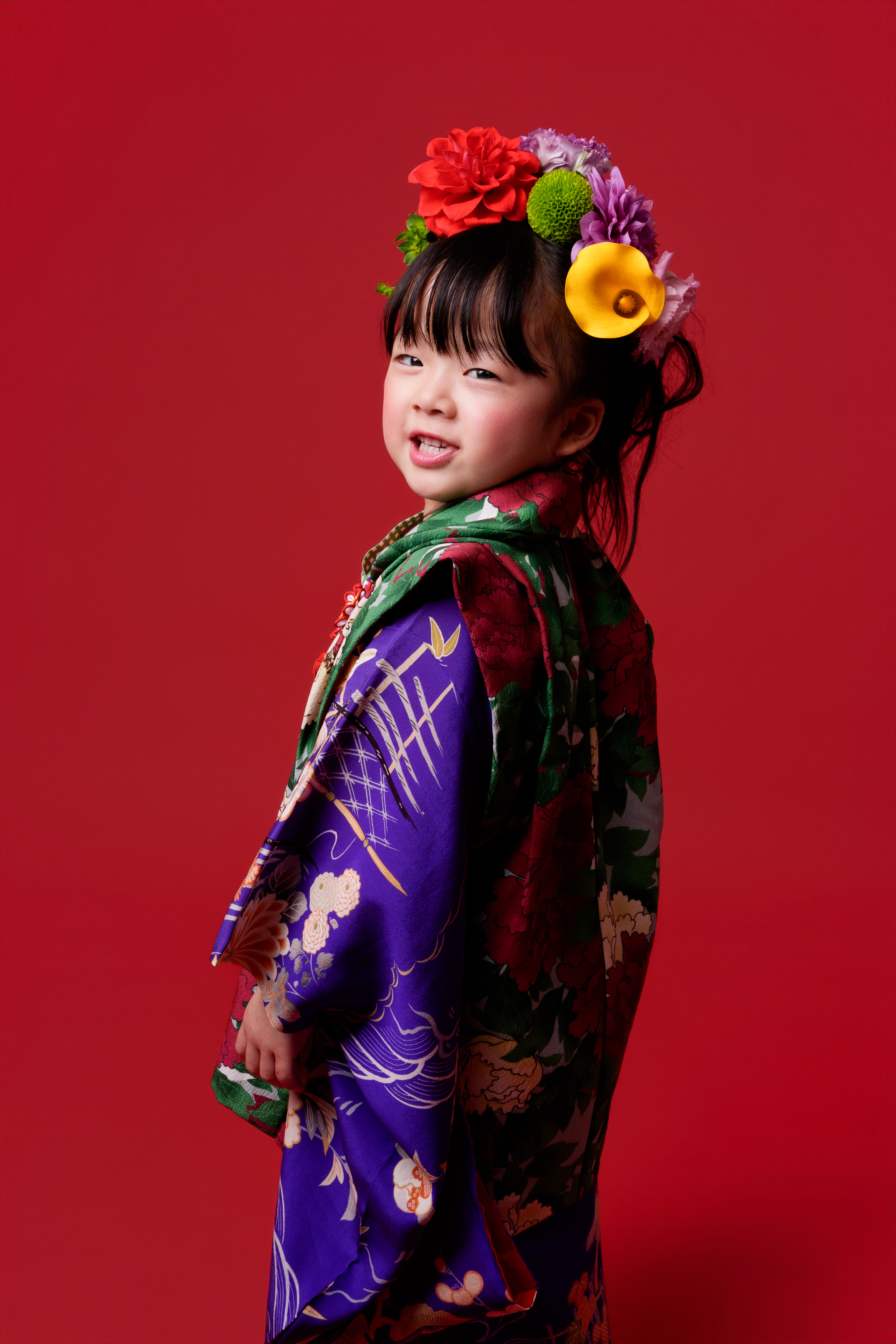 糸島写真館で撮影した七五三の女の子（アンティーク着物・生花の髪飾り）の写真