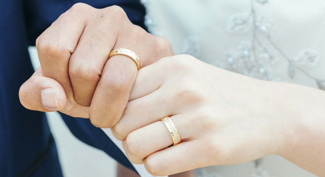 糸島のビーチで行われた結婚式写真